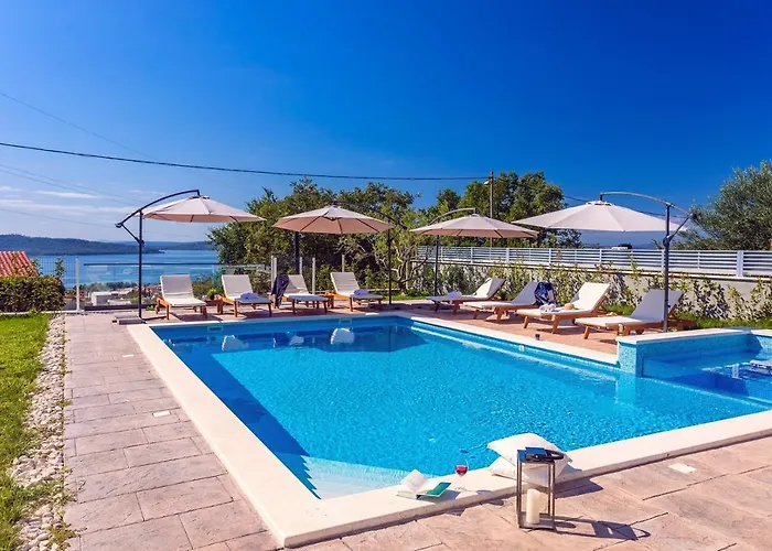 Seaview Villa Stanka With Pool And Attached Jacuzzi