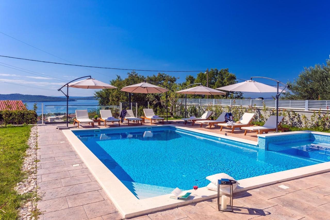 Seaview Stanka With Pool And Attached Jacuzzi Villa