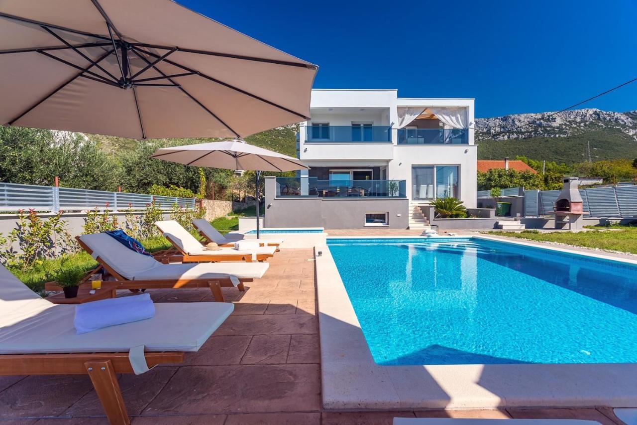 Villa Seaview Stanka With Pool And Attached Jacuzzi