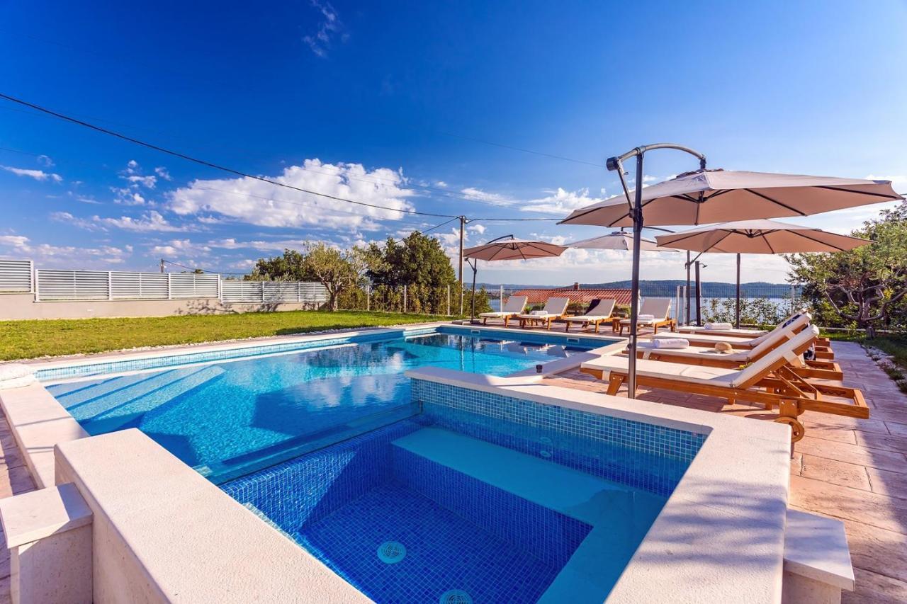 Villa Seaview Stanka With Pool And Attached Jacuzzi *