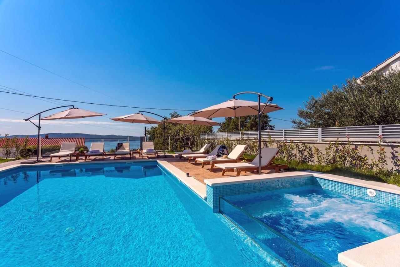 Seaview Stanka With Pool And Attached Jacuzzi * Kastela