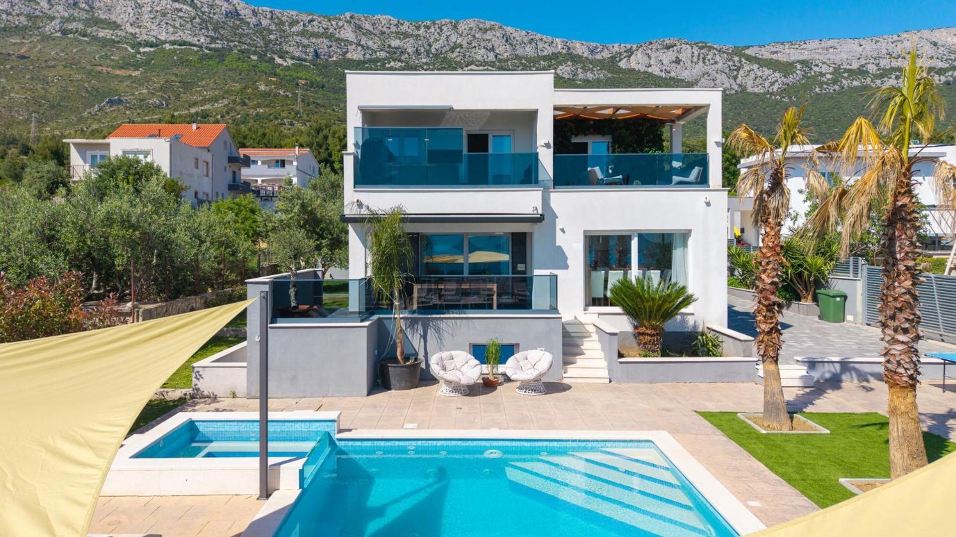 Seaview Stanka With Pool And Attached Jacuzzi *