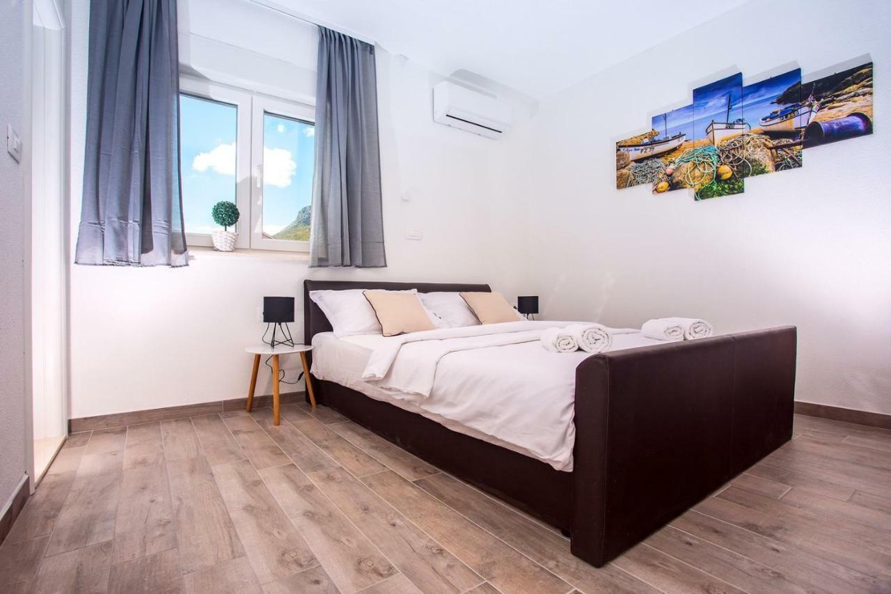 Seaview Stanka With Pool And Attached Jacuzzi Villa Kastela