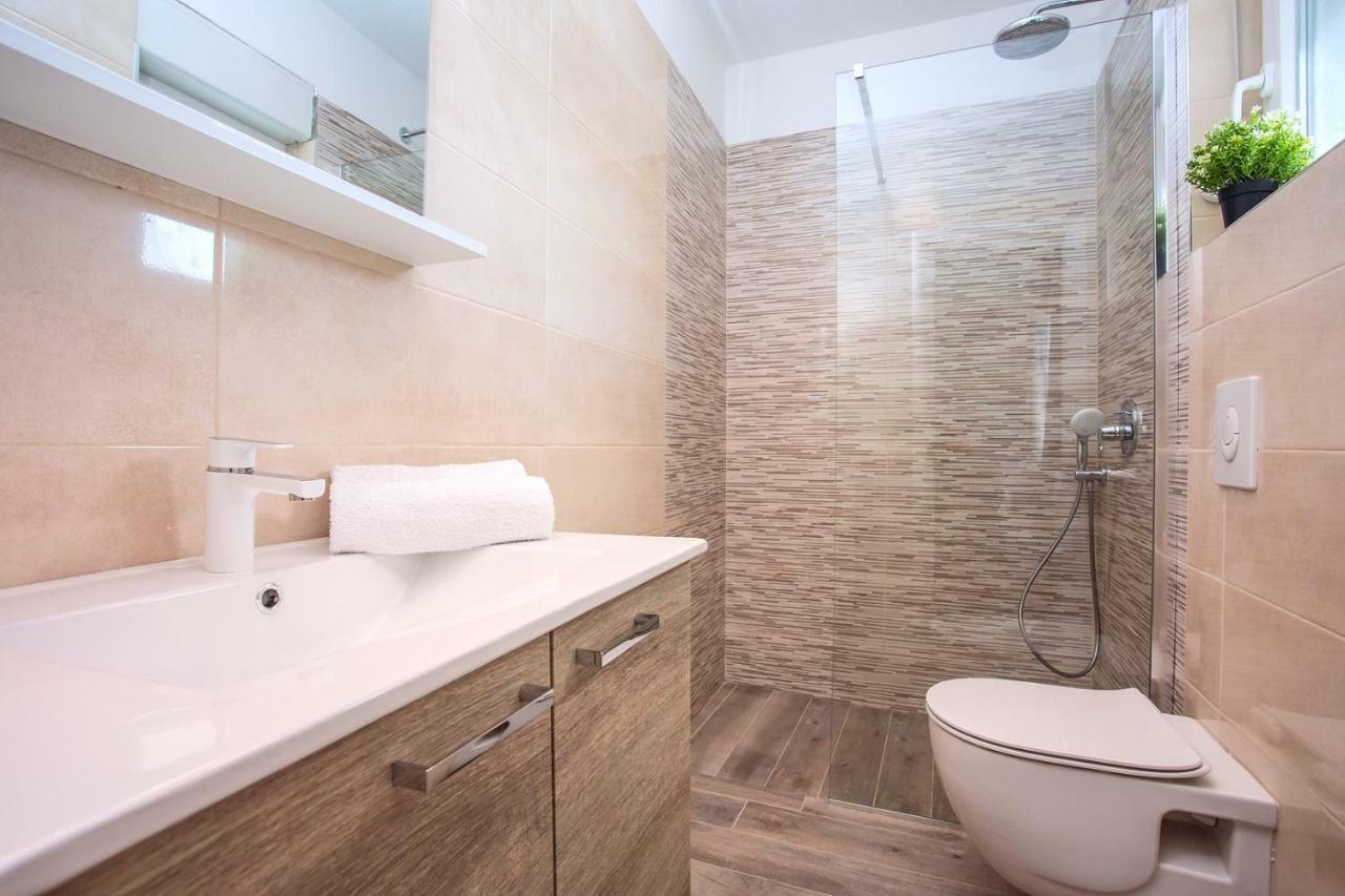 Seaview Stanka With Pool And Attached Jacuzzi Villa *