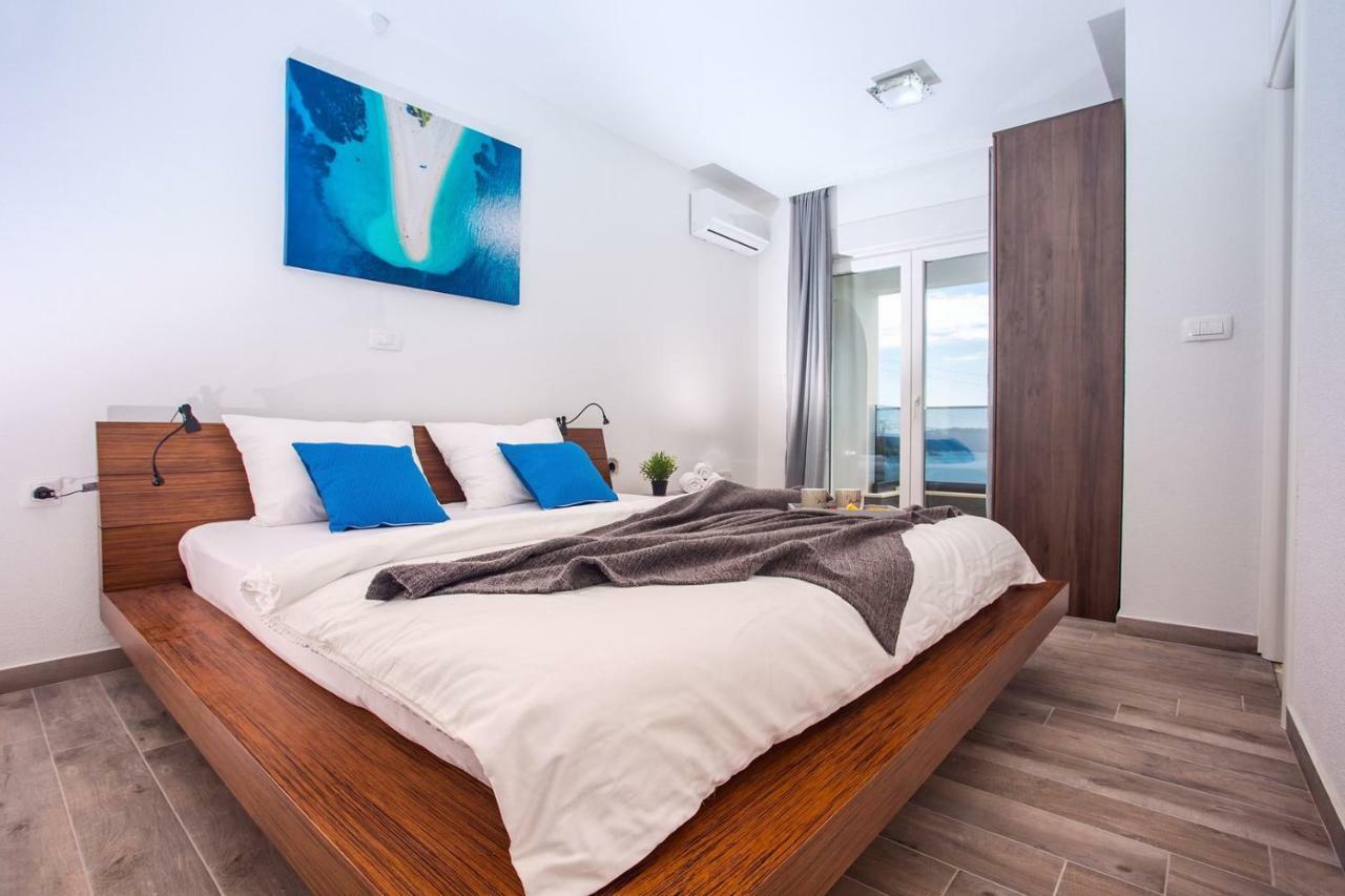 Seaview Stanka With Pool And Attached Jacuzzi